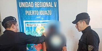 Joven detenido tras presunta participación en robo en Puerto Esperanza.