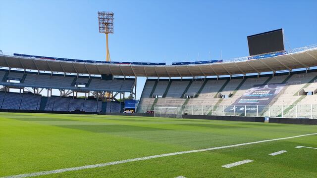 El Estadio Mario Alberto Kempes fue escenario de múltiples partidos con ambas hinchadas.