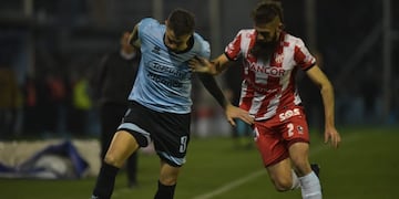 Pablo Vegetti y Ezequiel Parnisari, piezas clave en los candidatos Belgrano e Instituto (Facundo Luque y Nicolás Bravo).