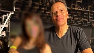 Mosquera y la joven denunciante.