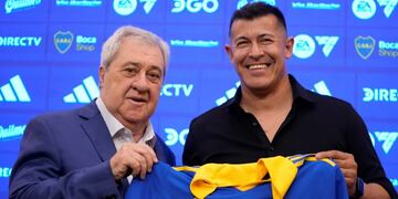 Jorge Almirón fue presentado de manera oficial como el nuevo DT de Boca.