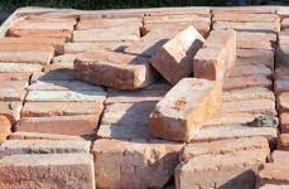Concordia: le robaron un muro que estaba construyendo