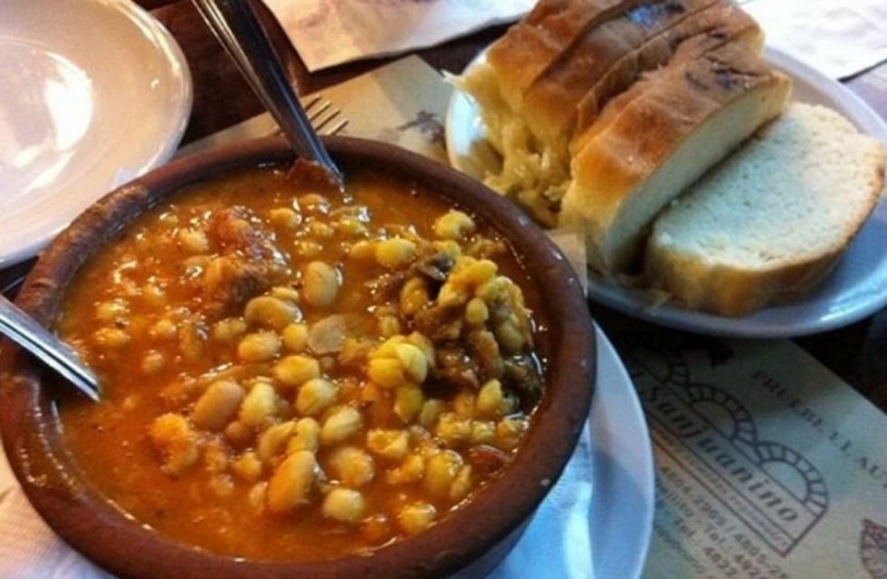 El locro de “Juanito” fue un éxito este 25 de mayo