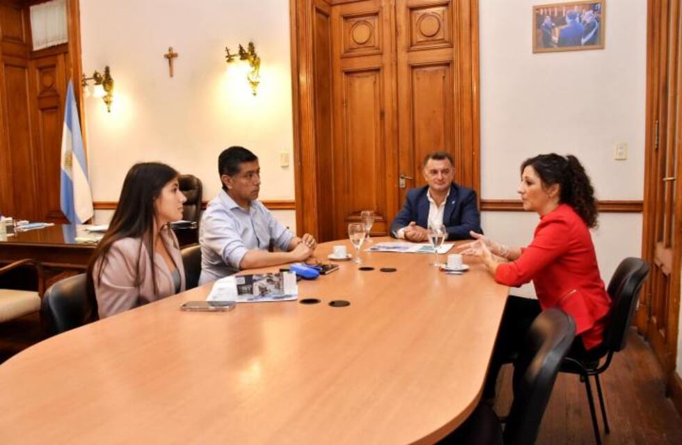 UNT y Gobierno de Tucumán apuntan a la profesionalización del sector público