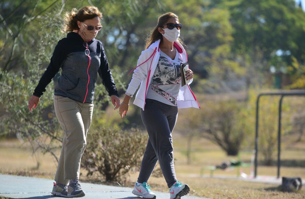 Salta no adhiere a las medidas sanitarias nacionales y continúa el uso obligatorio del barbijo