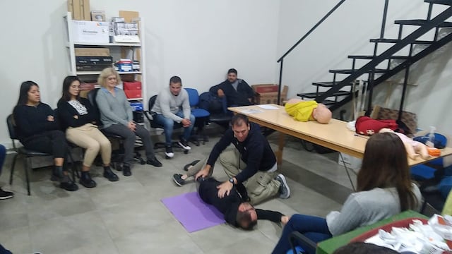 capacitación RCP Tres Arroyos