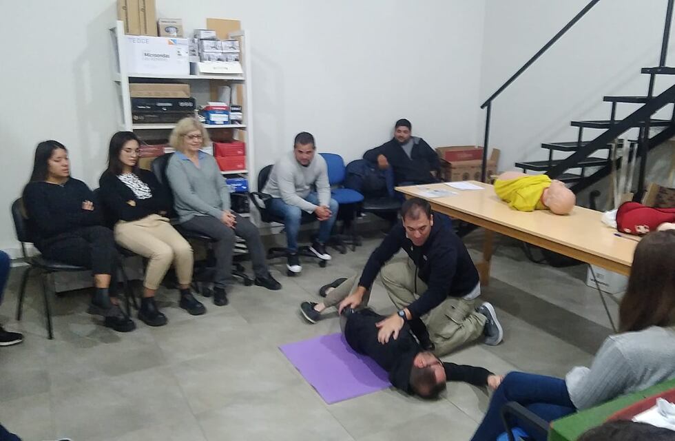 Ciclo de capacitaciones de RCP de la Dirección de Deportes de Tres Arroyos