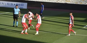 Para que baile la popular. Gol de la Gloria, por su 10, Damián Arce.