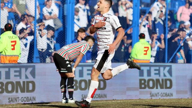 Juan Manuel García le dio la victoria a la Lepra sobre Vélez. Foto: @Newells