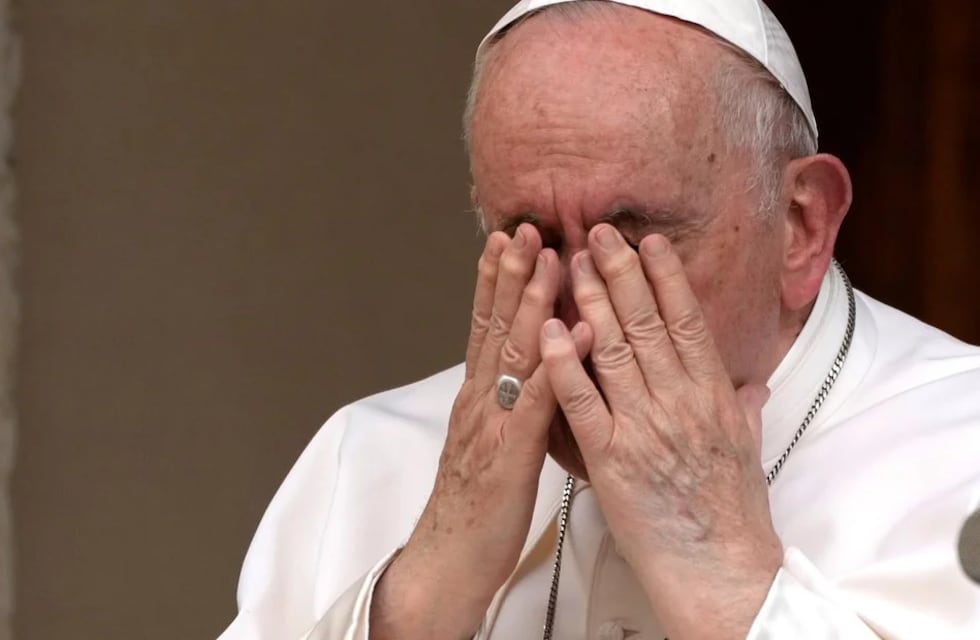 El papa Francisco decidió postergar su viaje a África debido a sus problemas de salud