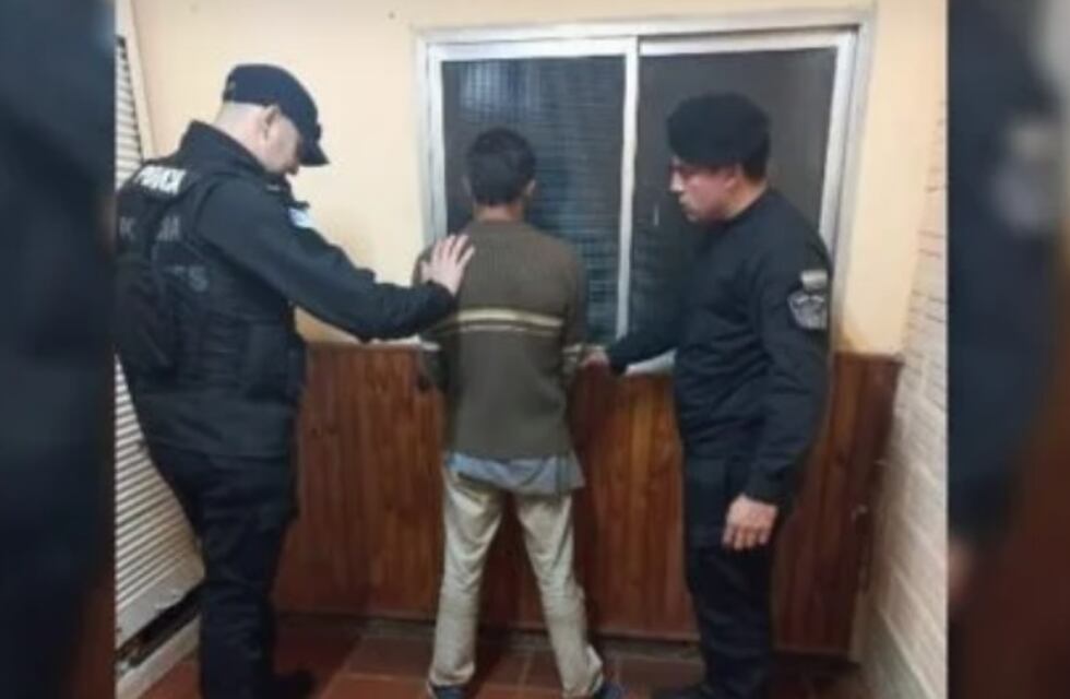 Violencia de género en Campo Ramón: amenazó a su pareja y a las dos hijas con un arma de fuego