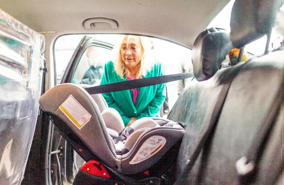 Los Taxis y Remises deberán contar con Sistema de Retención Infantil