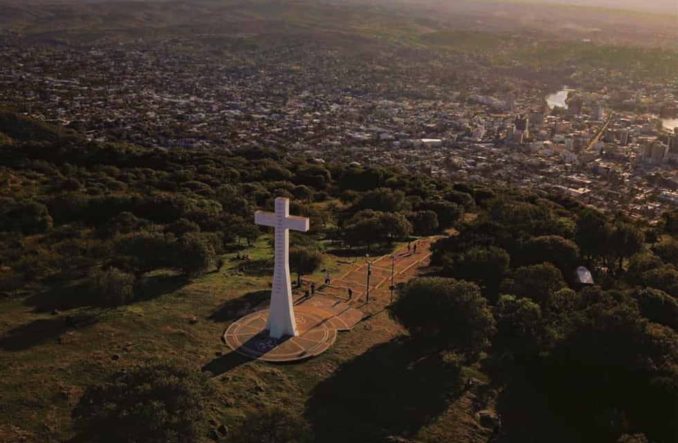 Domingo parcialmente nublado en Carlos Paz
