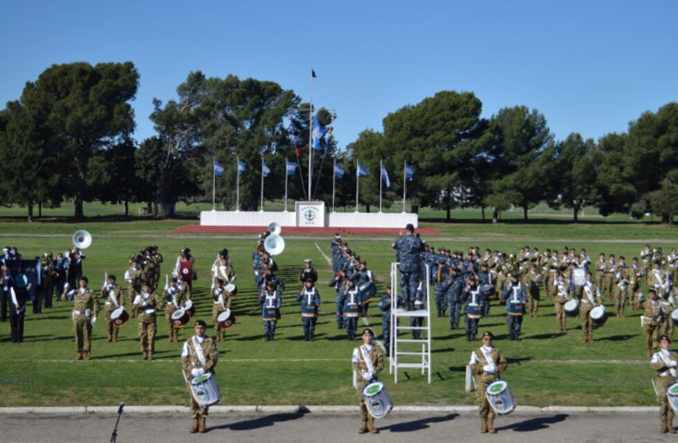 Importante participación del Encuentro Regional de Bandas Militares en Puerto Belgrano