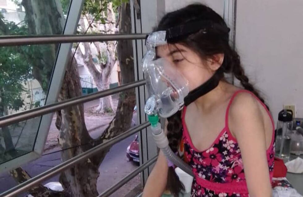 Campaña solidaria para una nena a la que la obra social le cortó el tratamiento para su enfermedad