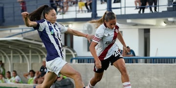 Las chicas de Talleres frente a frente con River en La Boutique.