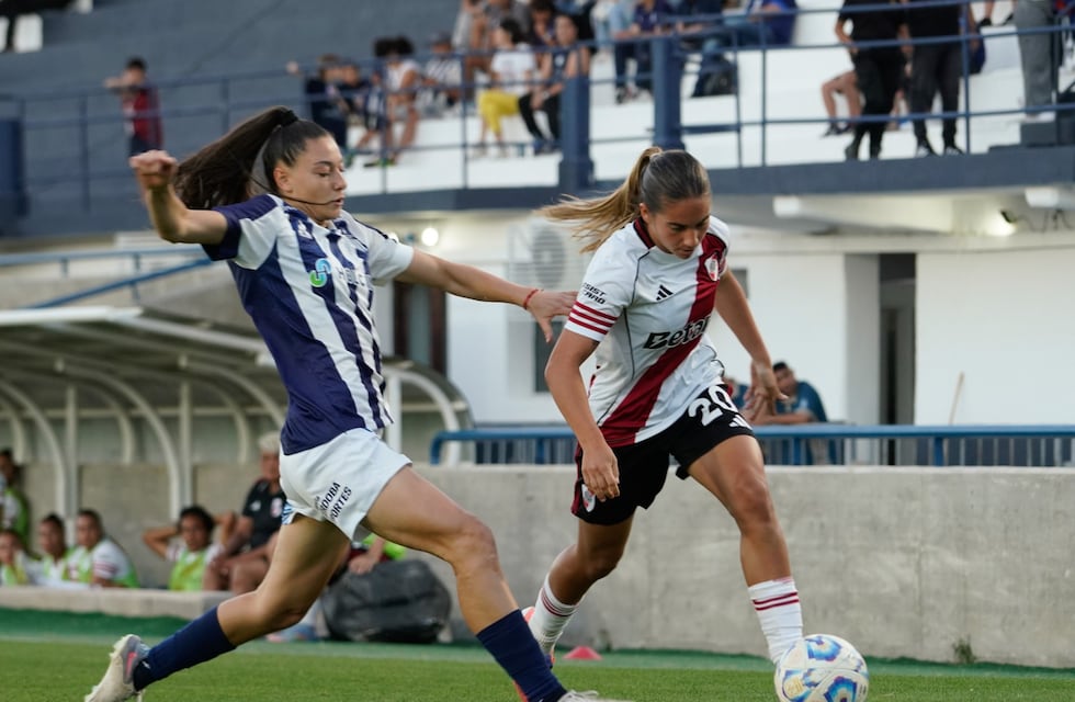 Talleres no pudo con River y se quedó sin semifinales en fútbol femenino