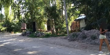 El hecho se produjo en el distrito Puente de Hierro de Guaymallén esta madrugada. Un hombre fue asesinado de un puntazo. Gentileza Los Andes