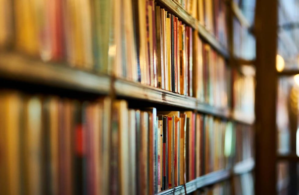 Huerta Grande celebra el Día del Maestro con una suelta de libros