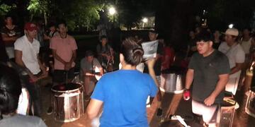 Concientizan a los vecinos sobre el cuidado de los espacios públicos en Puerto Iguazú.