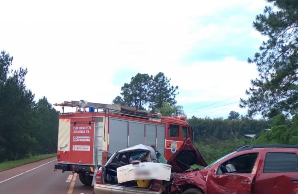 Accidente vial dejó una víctima fatal tras un choque frontal en Eldorado