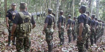 Sendero Luminoso mata a 18 personas a dos semanas de la segunda vuelta de las presidenciales en Perú (AP)