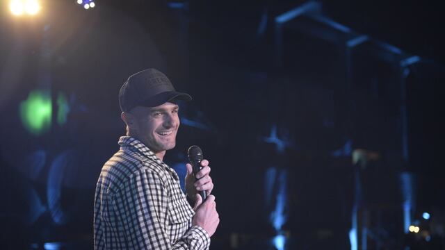 Pablo Vegetti siguió haciendo cantar a los hinchas de Belgrano en el festejo de los 117 años.