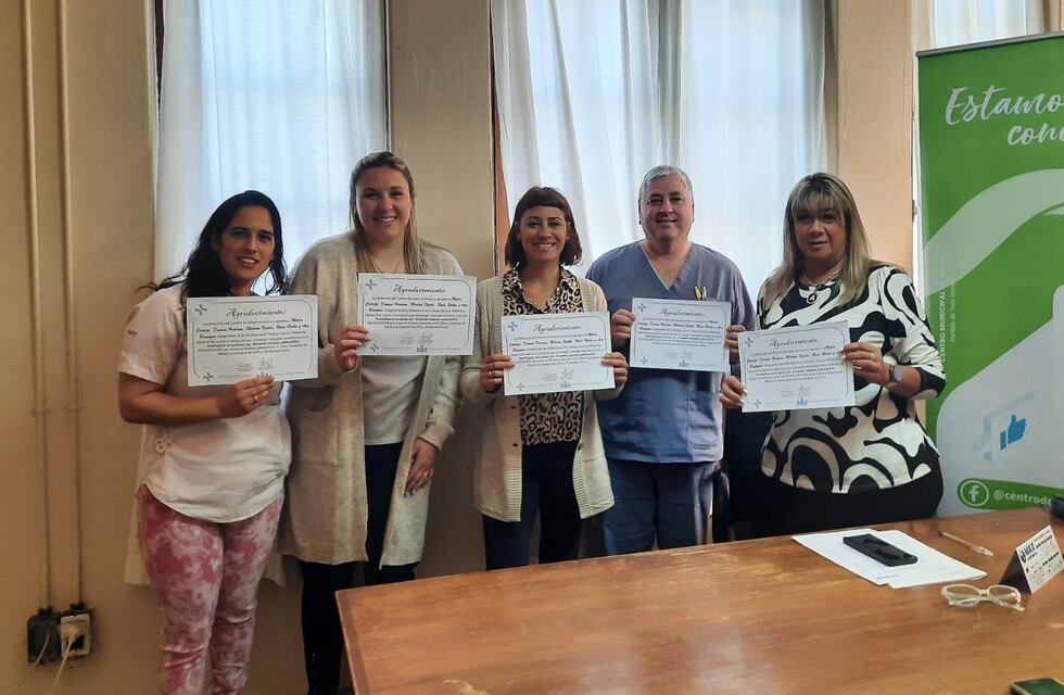 Profesionales de la Residencia del Centro de Salud de Tres Arroyos premiadas en el Congreso de Medicina General de la Provincia