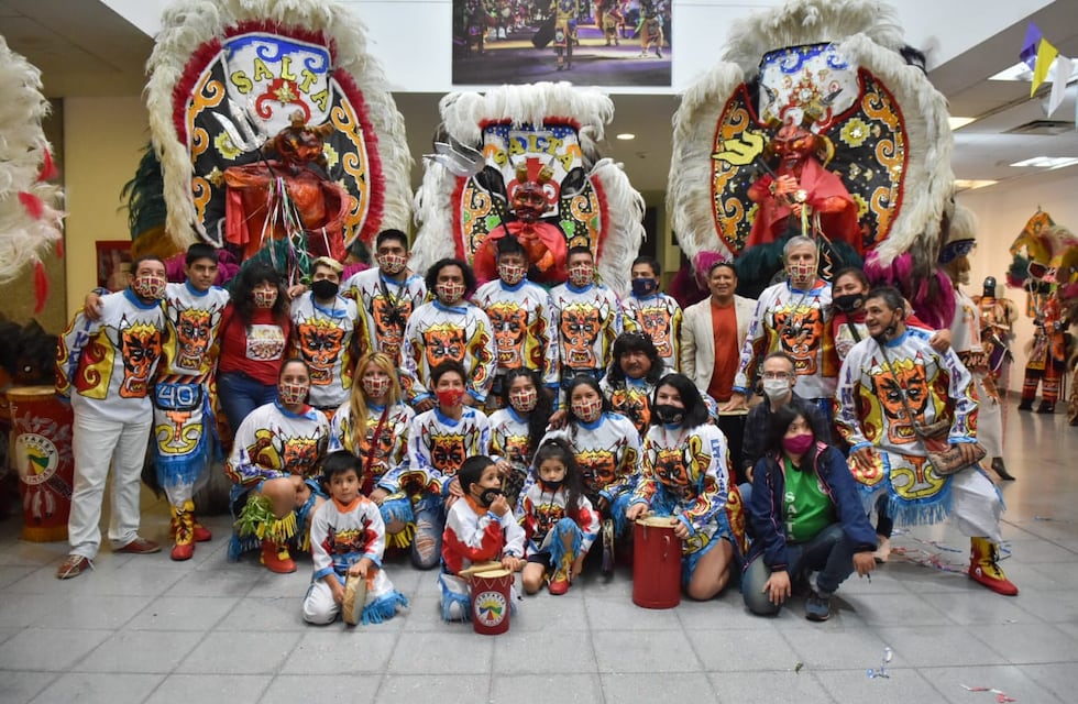 “Cultura, Comparsa y Carnaval”: quedó inaugurada la muestra en Casa de la Cultura