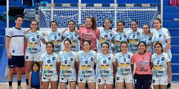 El equipo de primera división femenino de handball de CIAF, de Jujuy, que se prepara para el Torneo Nacional de Clubes "C".