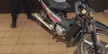 Recuperan una motocicleta robada en Puerto Iguazú.