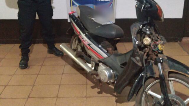 Recuperan una motocicleta robada en Puerto Iguazú.