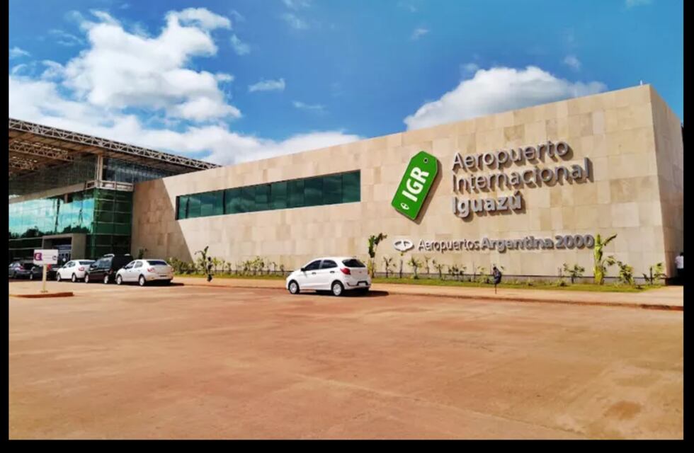 Analizan la apertura al turismo internacional del aeropuerto de Iguazú