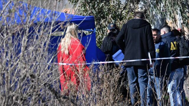 Estefanía y Marianela Gorosito fueron asesinadas a balazos en Cabín 9. La policía encontró sus cuerpos en un descampado y sus familiares reconocieron los cuerpos horas más tarde.