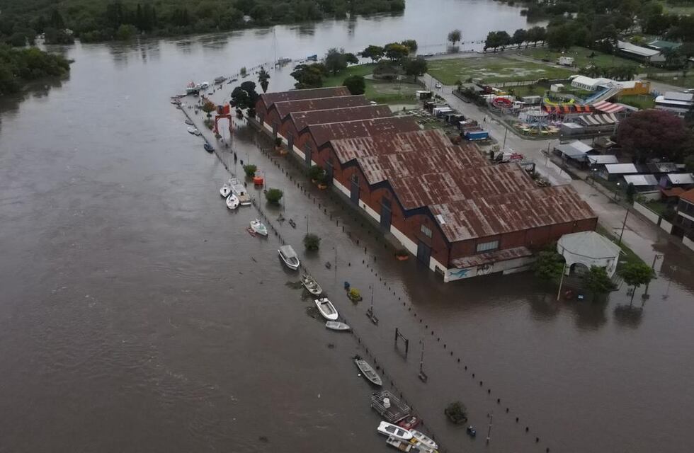 Inundaciones en Entre Ríos: más de 150 personas ya abandonaron sus casas en Gualeguaychú