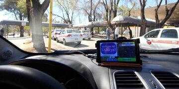 En Carlos Paz, taxis y remises ya usan una aplicación para celulares (La Voz)