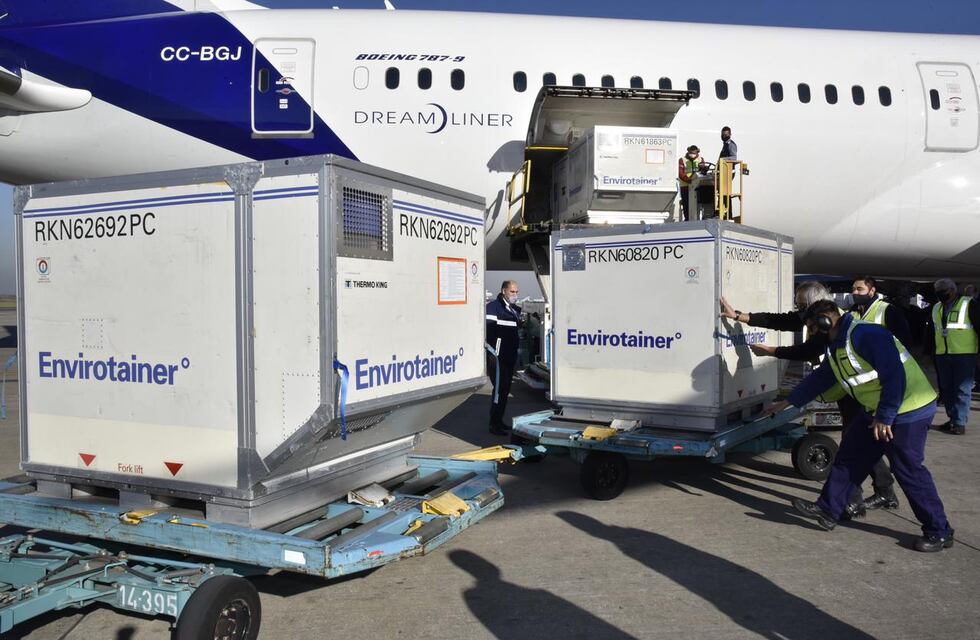 AstraZeneca incumplió con lo pautado: sólo entregó la mitad de las 14 millones de vacunas prometidas