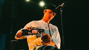 Primavera Sound: Milo J interpretó el tema Los dinosaurios de Charly García (Foto: @alenozziph/ @primaverasoundbuenosaires)