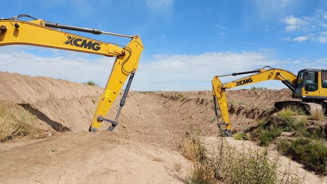 Durante todo el año, la dirección de Hidráulica trabaja en la lim pieza de los cauces aluvioneles de roda la provincia. Gentileza Gobierno de Mendoza