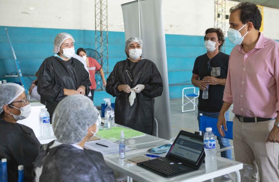 Río Cuarto: vacunarán a adultos mayores en sus domicilios