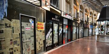 El gobierno de Córdoba restringe la atención de comercios en galerías (Pedro Castillo)