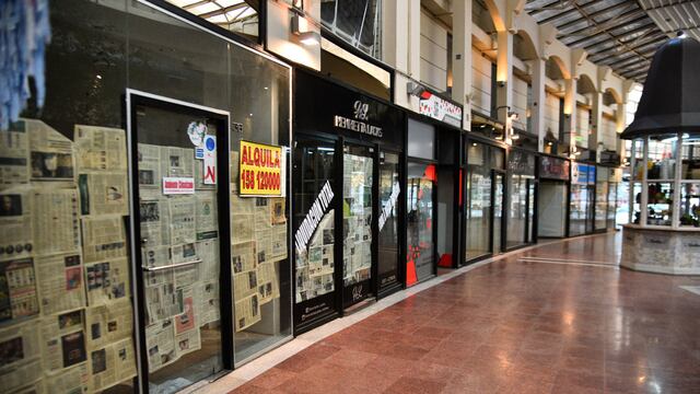 Crisis económica del comercio minorista
locales en alquiler en una galería comercial del centro de Córdoba (Pedro Castillo)