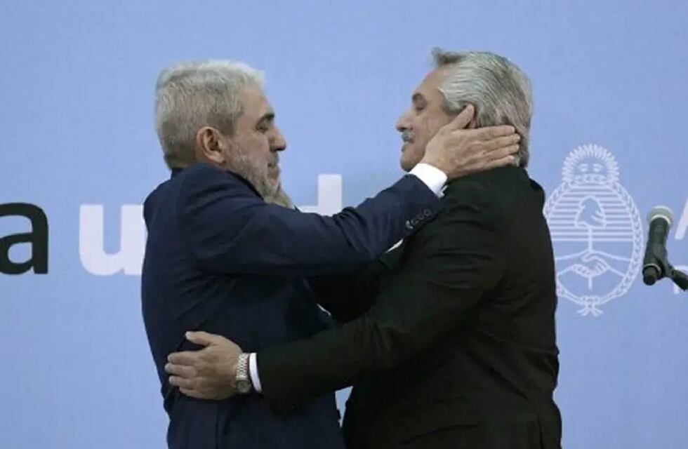 El día que Aníbal Fernández defendió a Alberto Fernández con una polémica frase: “¿Qué iba a hacer, cagarla a palos?”