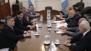 El encuentro en la Casa Gris comenzó antes de las 8 de la mañana.