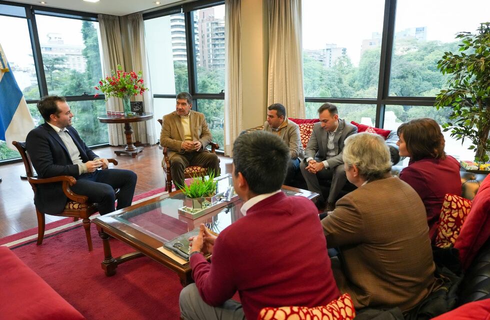 La Legislatura y la FET elegirán el empresario joven del año