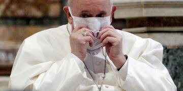 El papa Francisco se convirtió en un defensor del barbijo.