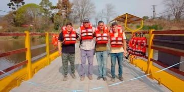 La balsa de Villa Urquiza es la única que aún funciona por medio de un sistema convencional de malacate.