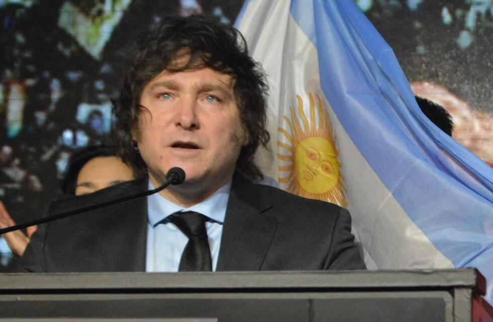 Insólita boleta en las elecciones de Santiago del Estero: Javier Milei vestido de “Jesús”