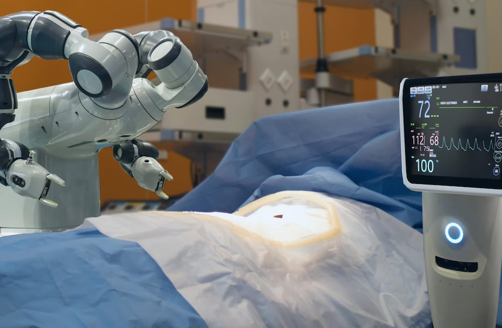 Realizan en Rosario la primera cirugía torácica robótica pediátrica de la Argentina