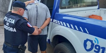 El hombre tenía un pedido de captura de la Fiscalía de Cruz del Eje.